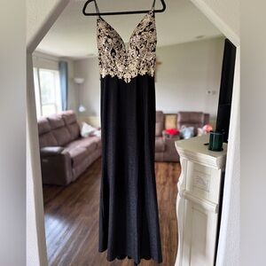 Cinderella Divine Black & Gold Sequin Prom Dress Size 10 Formal Gown